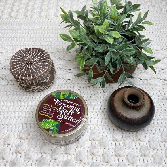 TRADER JOES COCONUT Body Butter 8 oz. Tub of Cream New Unopened Original Package - Picture 6 of 6